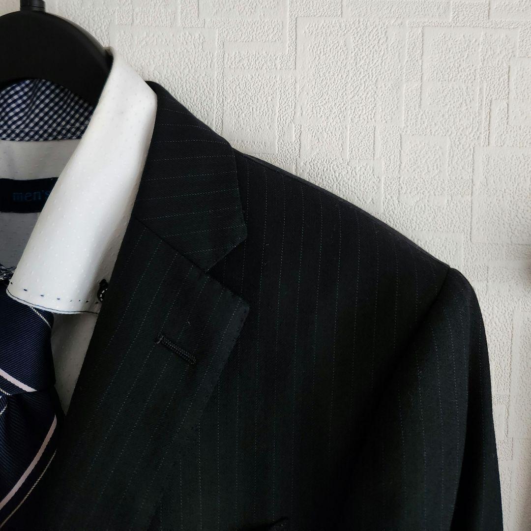 インアンドヤン　メンズ　スーツ　スリーピース　濃紺　ストライプ