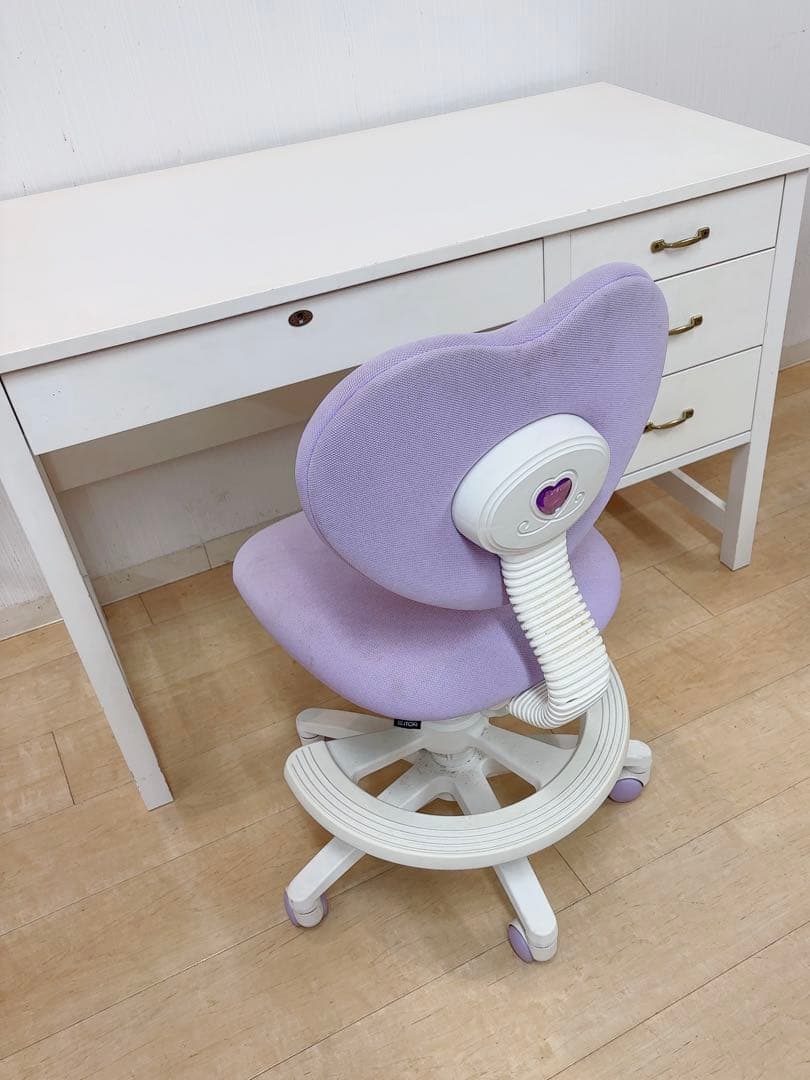 ホワイト木製デスク 3引き出し付き