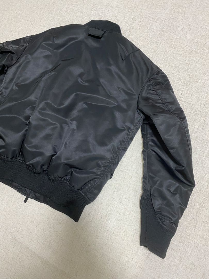 UNIQLO +J ハイブリッドダウンオーバーサイズMA-1 ブラック XS