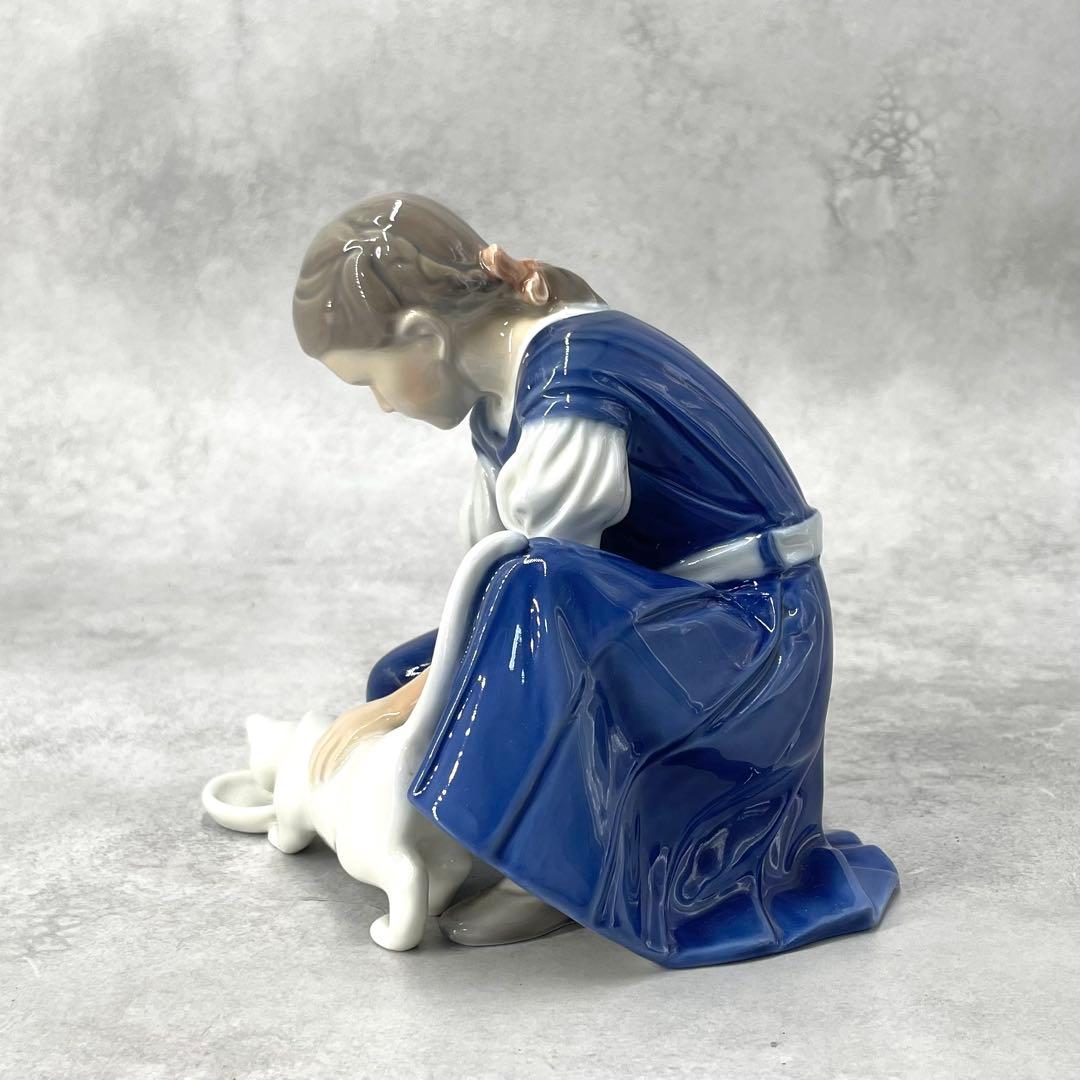 【美品】ロイヤルコペンハーゲン ミルクを与える少女 ビングオーグレンダール 北欧