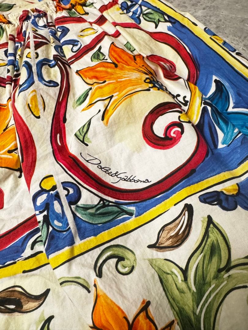 ドルチェアンドガッバーナ　キッズ　花柄ワンピース　レース