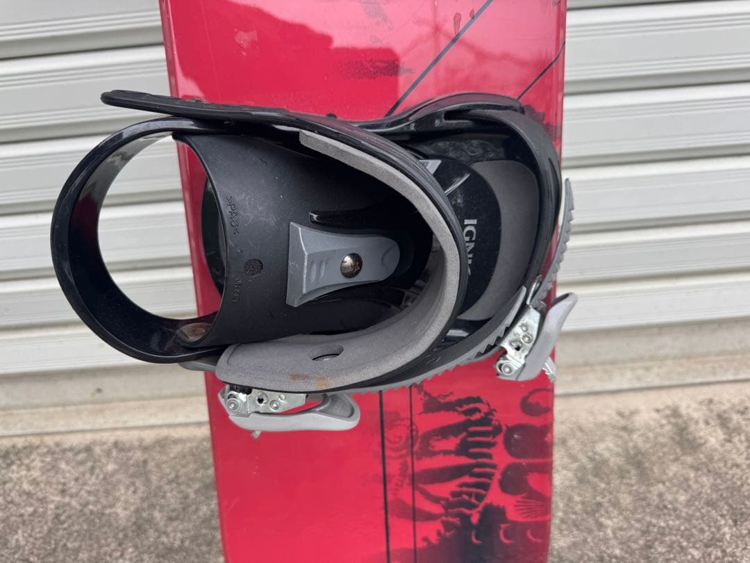 値下げしましたIGNIOスノーボード108赤 headブーツセット17.5~18