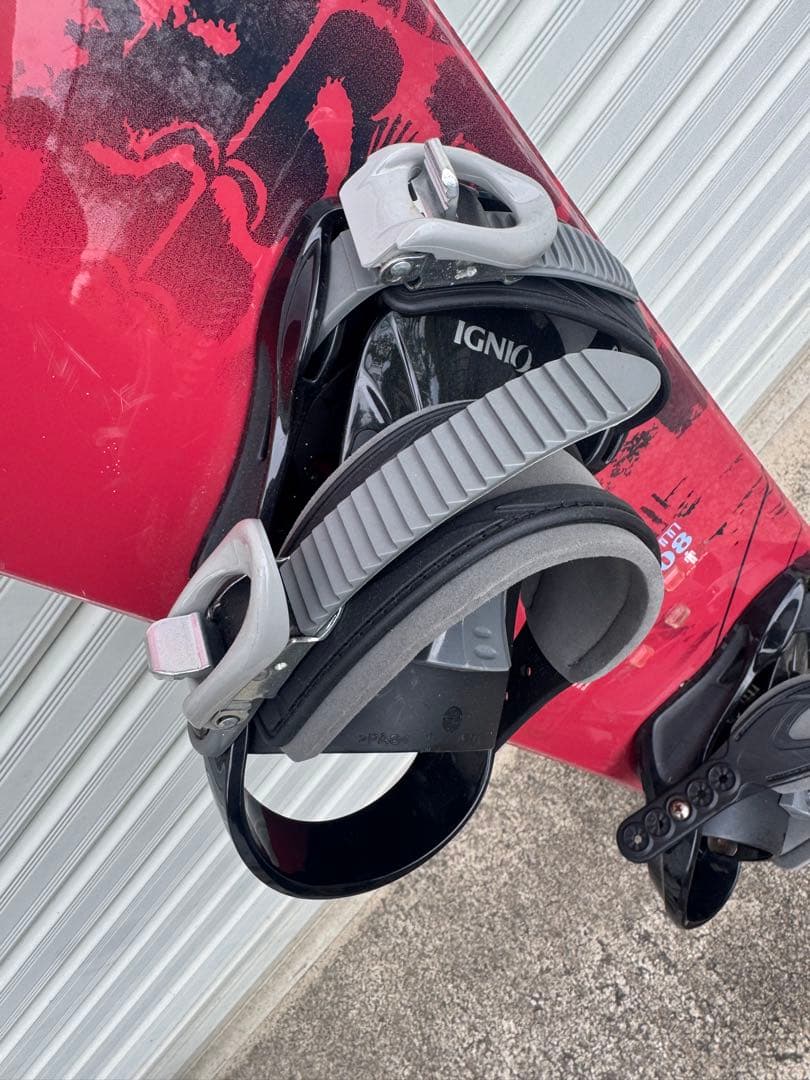 値下げしましたIGNIOスノーボード108赤 headブーツセット17.5~18