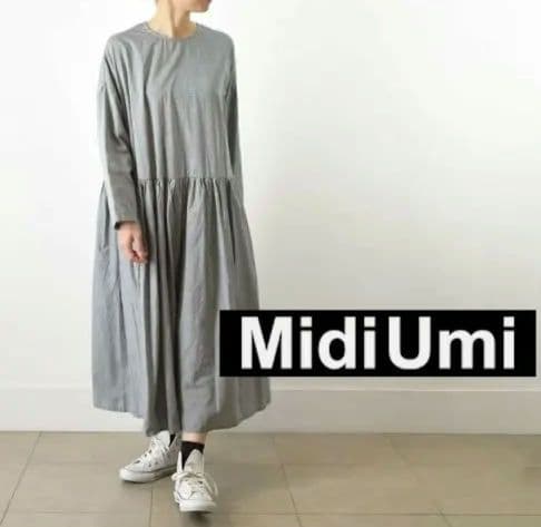 MidiUmi 今春新作シャンブレーギャザーワンピースF定価¥19,580