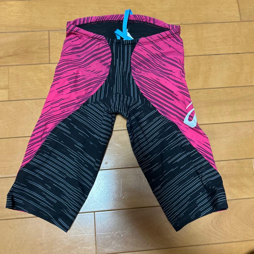 アシックス 競泳水着 S 赤/黒 ストライプ