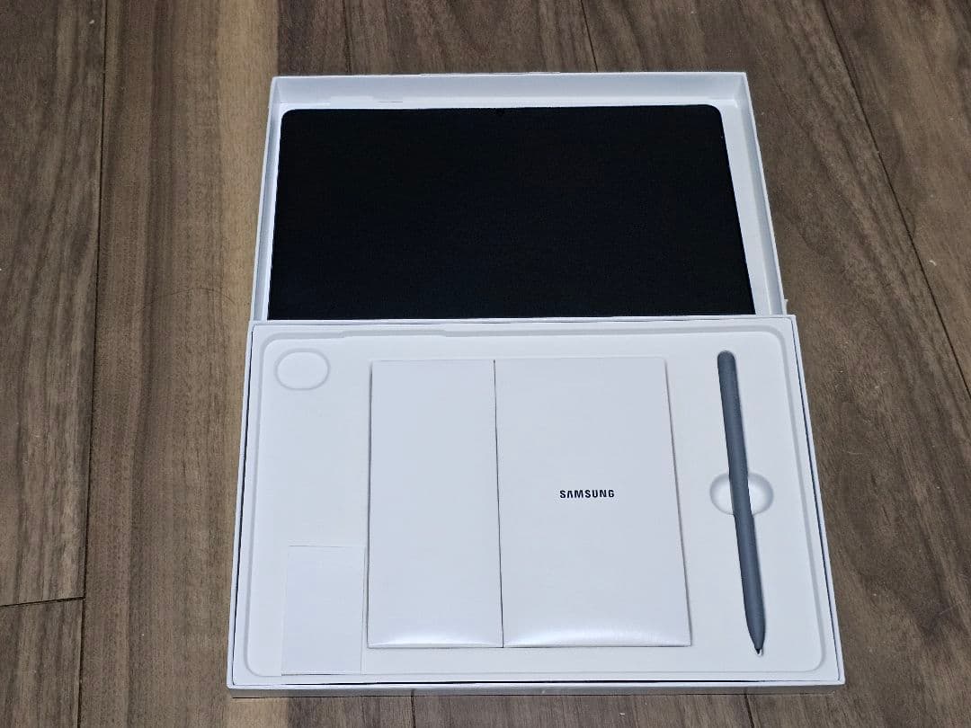 Samsung Galaxy Tab S9 FE 本体 グレー S Pen付き