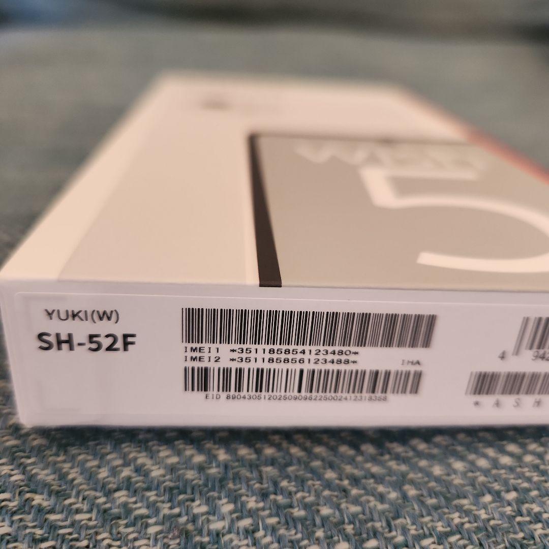 ⭐️新品⭐️AQUOS wish 5 本体　SUMI ドコモ