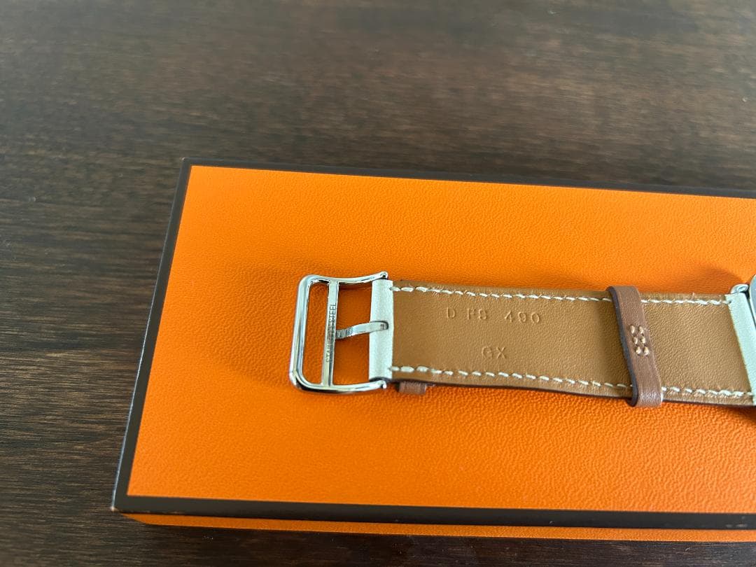 Apple Watch HERMESレザーベルト ホワイト&ブラック 45mm