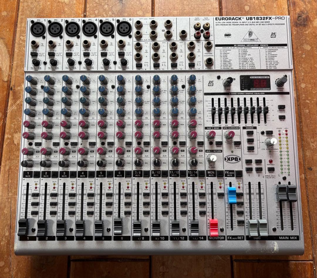 Behringer Eurorack UB1832FX Pro 動作確認済