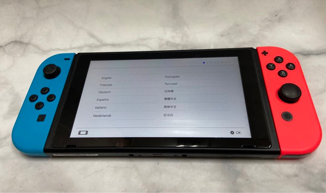 任天堂 Nintendo Switch 2018 HAC-1 本体&充電器セット