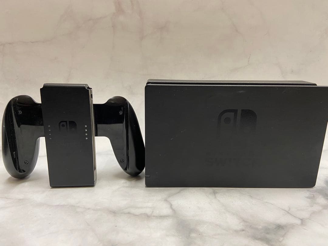 任天堂 Nintendo Switch 2018 HAC-1 本体&充電器セット