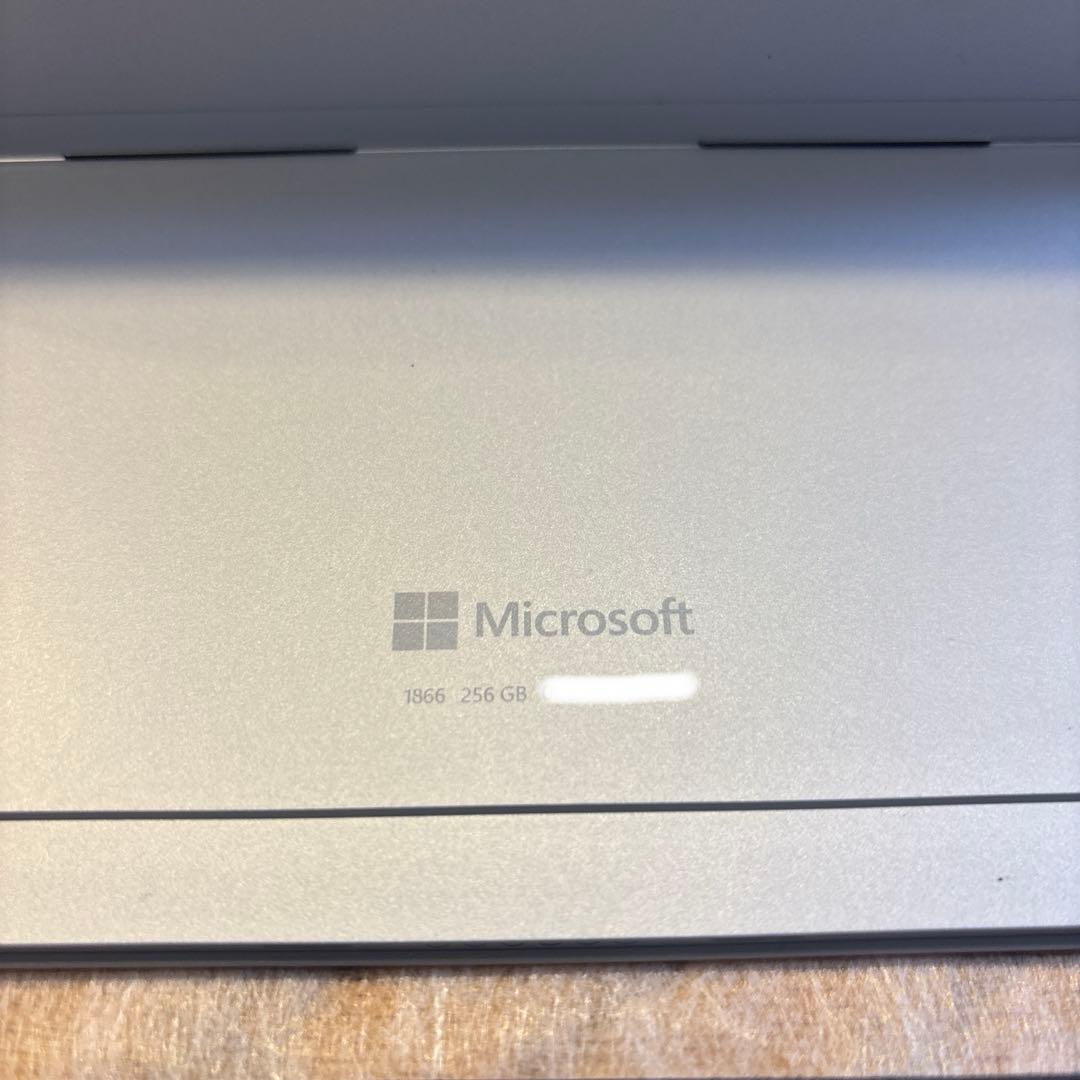 【大幅値下げ】Microsoft Surface Pro 7 256GB 8GB