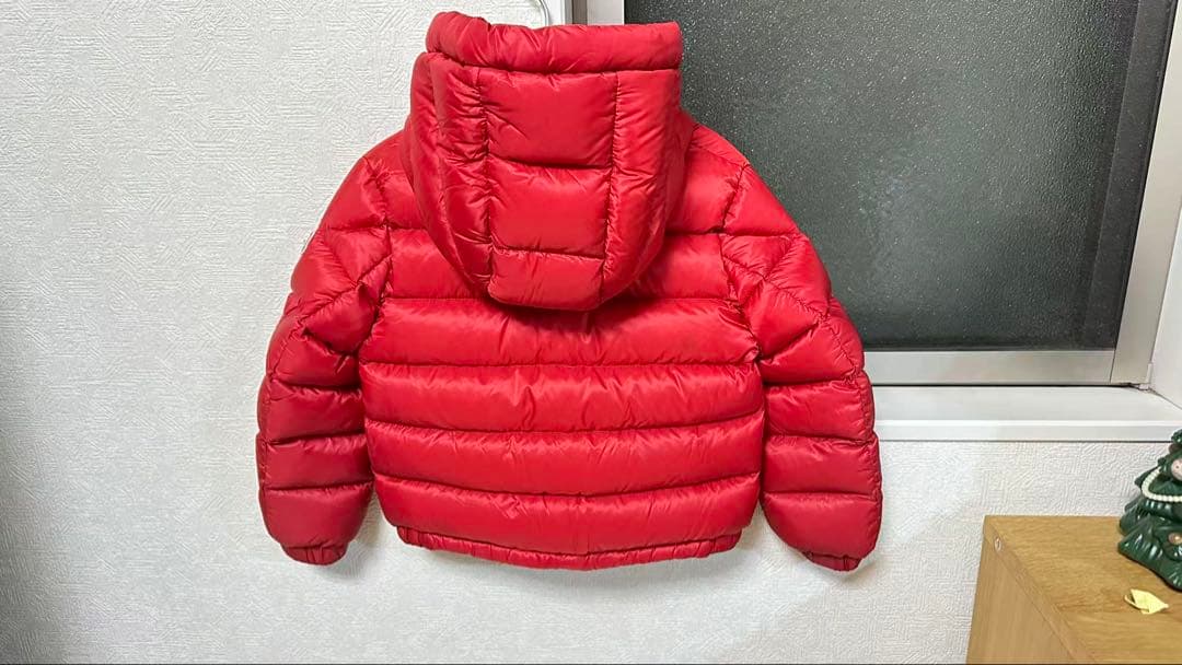 MONCLER フード付きダウンジャケット レッド 116cm 6a