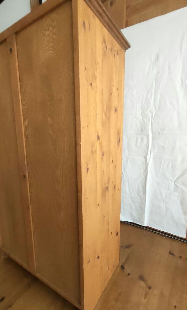 きょんきょんです　　送料込み　無垢パイン キャビネット アンティーク