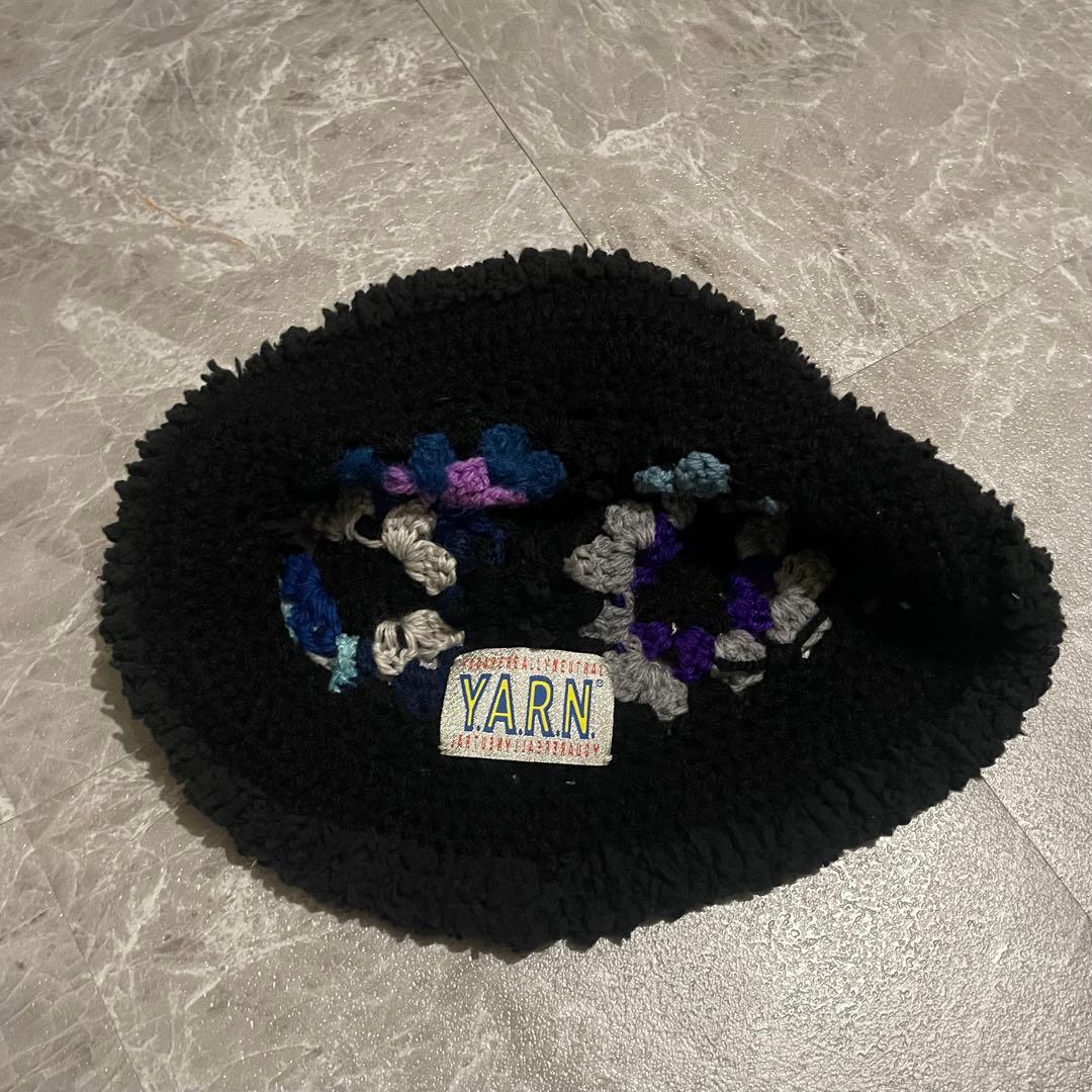 Y.A.R.N (ヤーン) ニットバケットハット マルチカラー PETZ着用