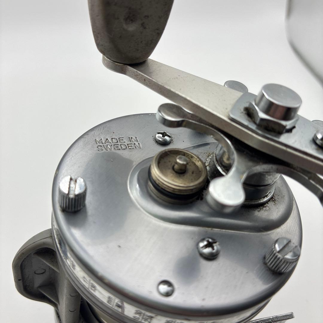 ジャンク ABU 5600C 割れ 部品欠損 あり