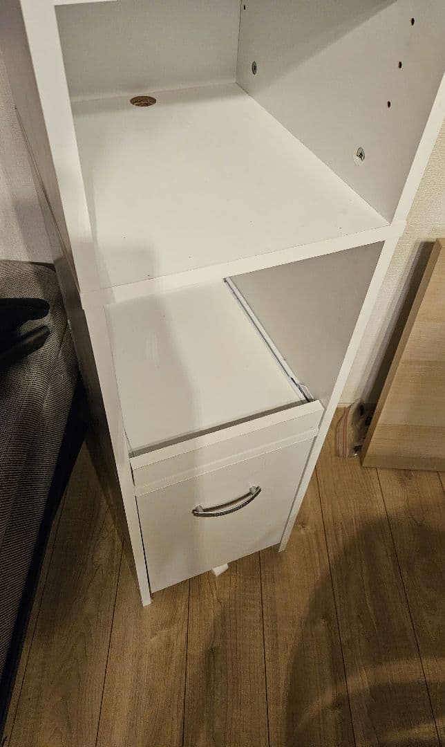 ロウヤ　LOWYA 食器棚　スリム