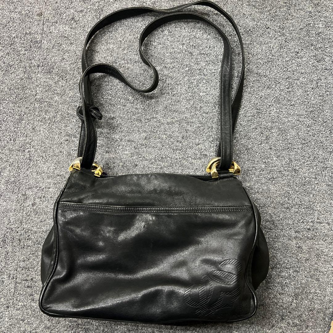 m*格様 16 ロエベ LOEWE ショルダーバッグ　アナグラムロゴ　ナッパレザ