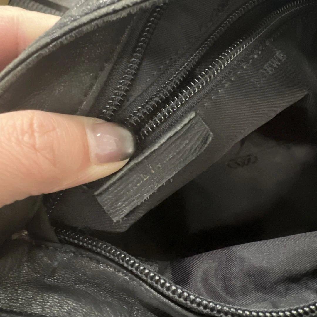 m*格様 16 ロエベ LOEWE ショルダーバッグ　アナグラムロゴ　ナッパレザ