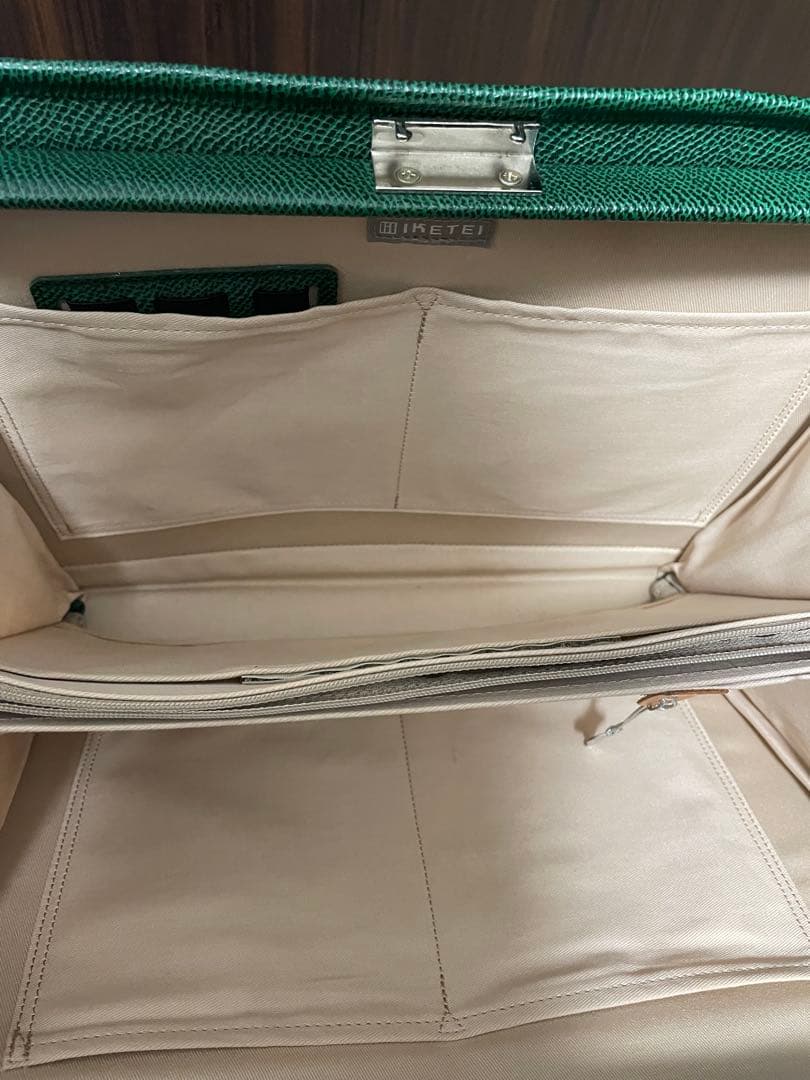 【美品】CASTELBAJAC カステルバジャック バッグ グリーン