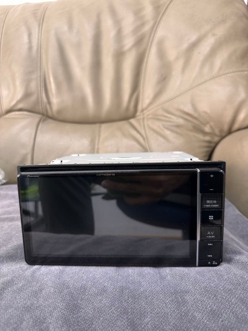 カロッツェリア 楽ナビ AVIC-RW710 地図データ2025