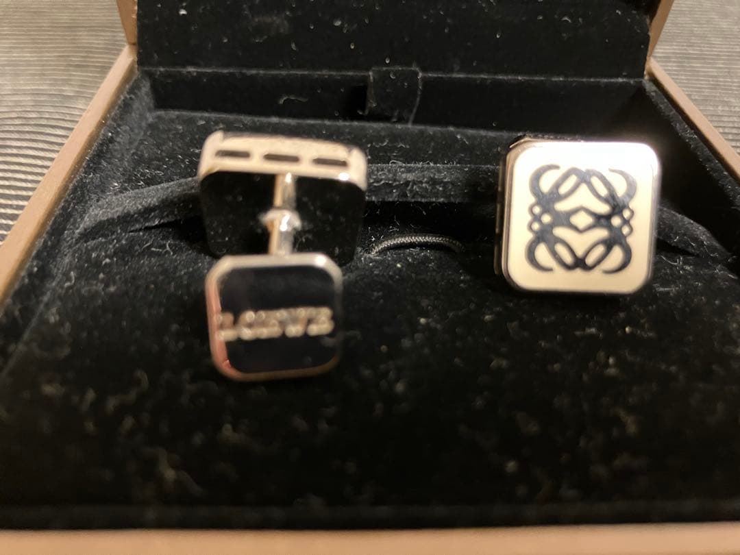 ロエベ　カフス