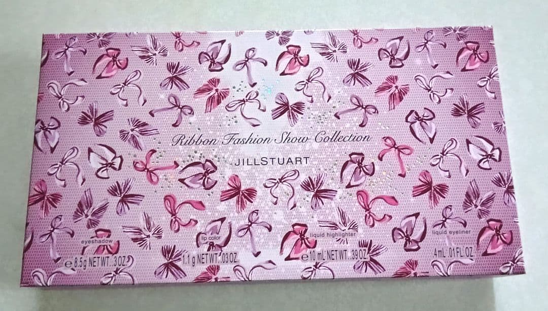 限定　ジルスチュアート　リボンファッションショー　クリスマスコフレ 2025