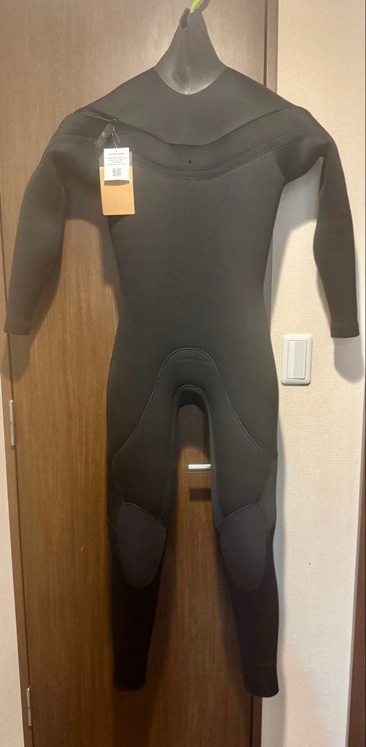 試着のみ　メローウェットスーツ　セミドライ5mm3mm サイズML