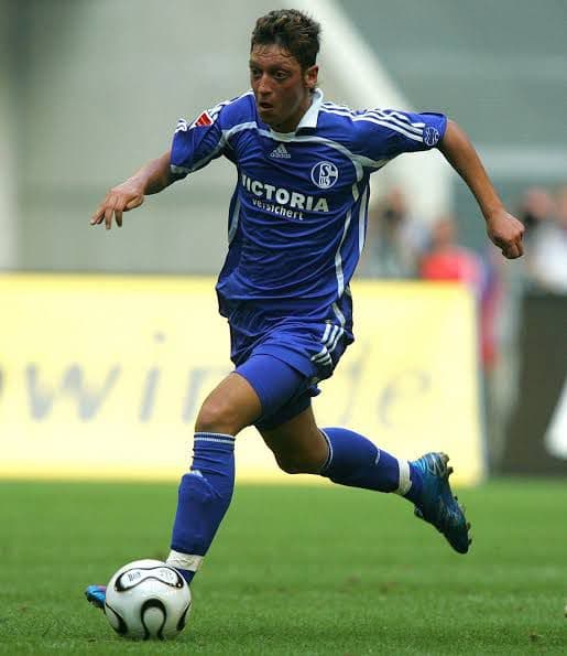 Schalke 04 2006-2007 Özil #17  Shirt