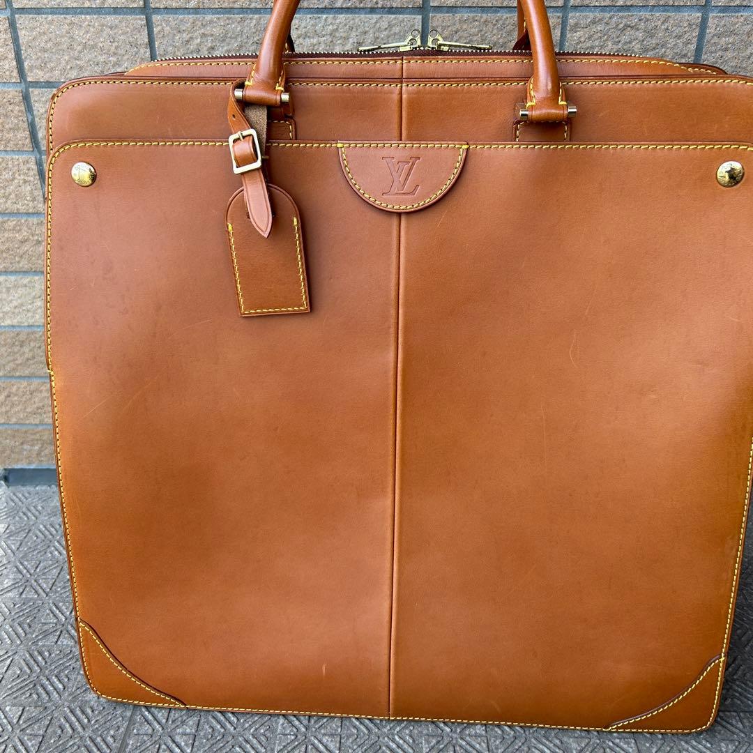 【mememe様分】名品・中古美品】ルイヴィトン ノマド ネゲブGM キャラメル