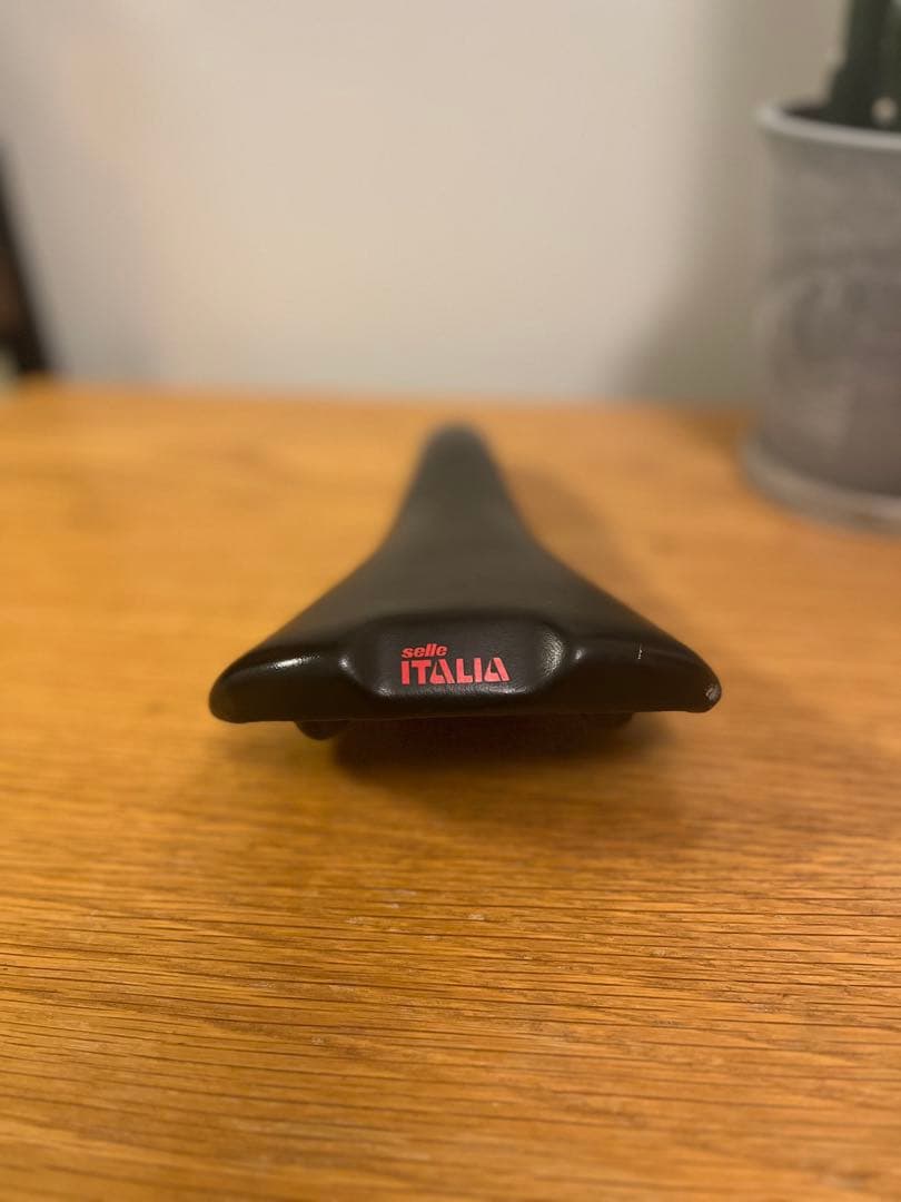 【サドル】　SELLE ITALIA flite 1990 【BLACK】