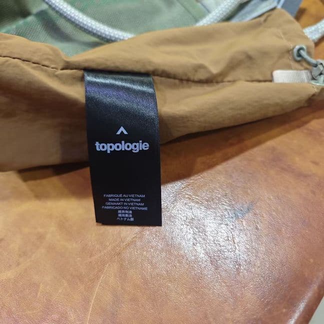 Topologie オリーブグリーン ナイロンショルダーバッグ大容量 旅行バッグ