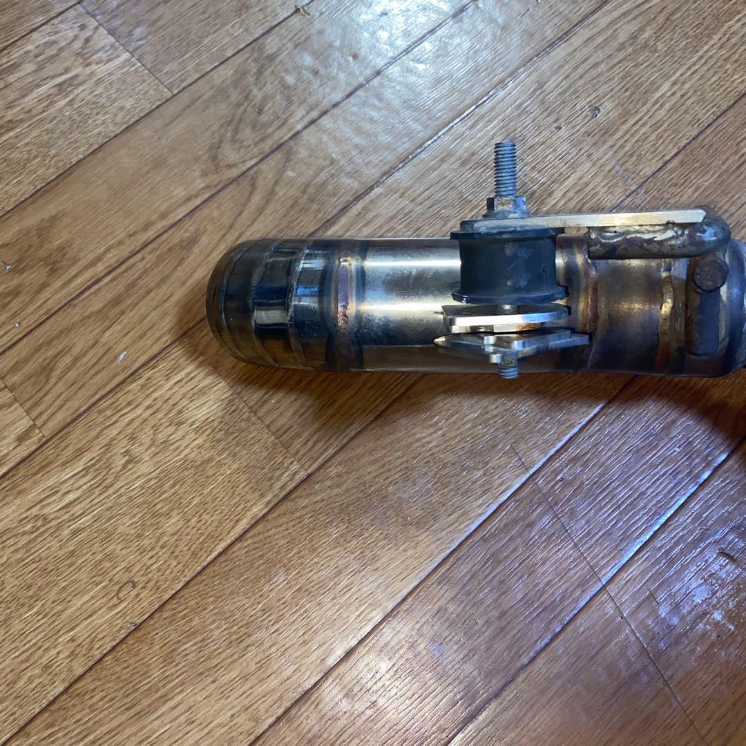 ワンオフマフラー　センター出しドルフィンテール　ダウンマフラー　L275 ミラ