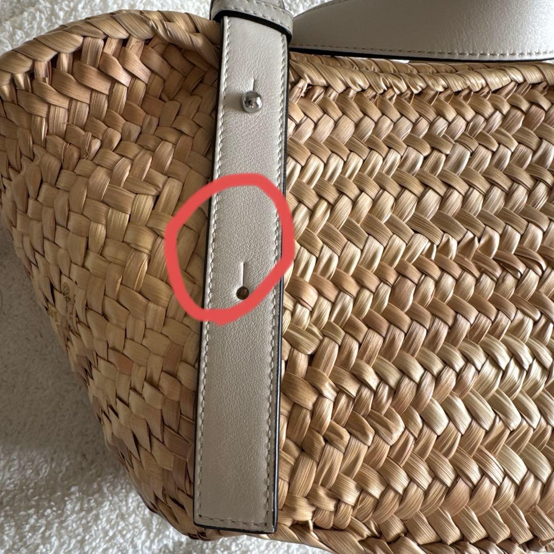 LOEWE ロゴ入り かごバッグ ベージュ