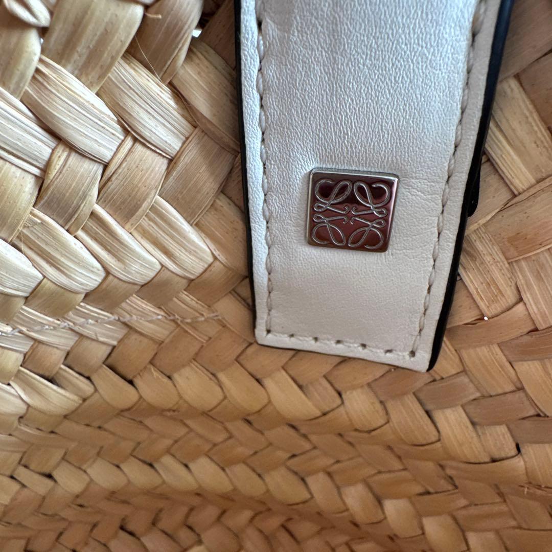 LOEWE ロゴ入り かごバッグ ベージュ