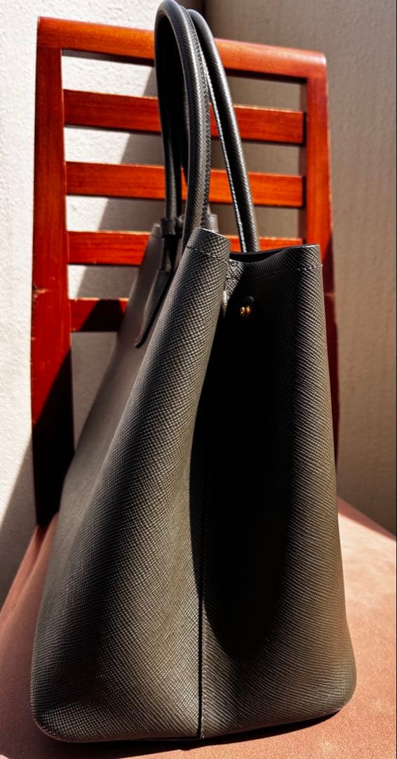 【美品！】PRADA プラダ　アースカラー