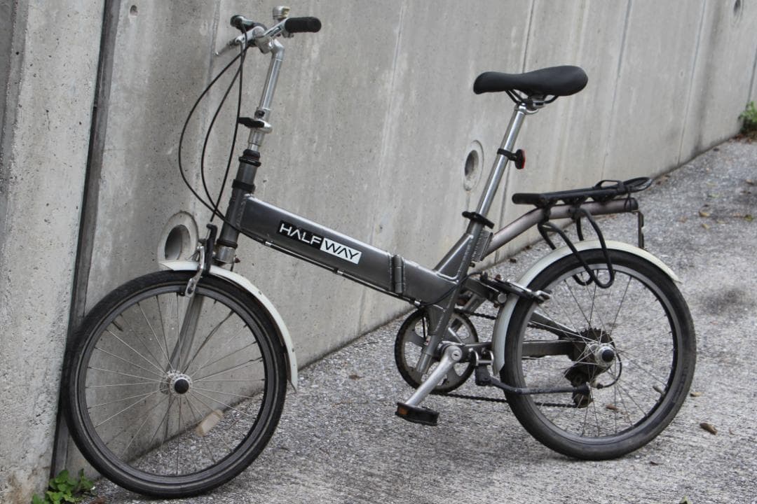 引き取り限定♪人気のGIANT♪HALF WAY♪目立つ片持ち式前後ホイール♪