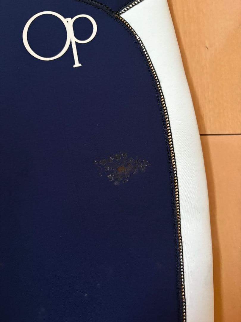 新品訳あり　OPウエットスーツ　レディースL 紺/白