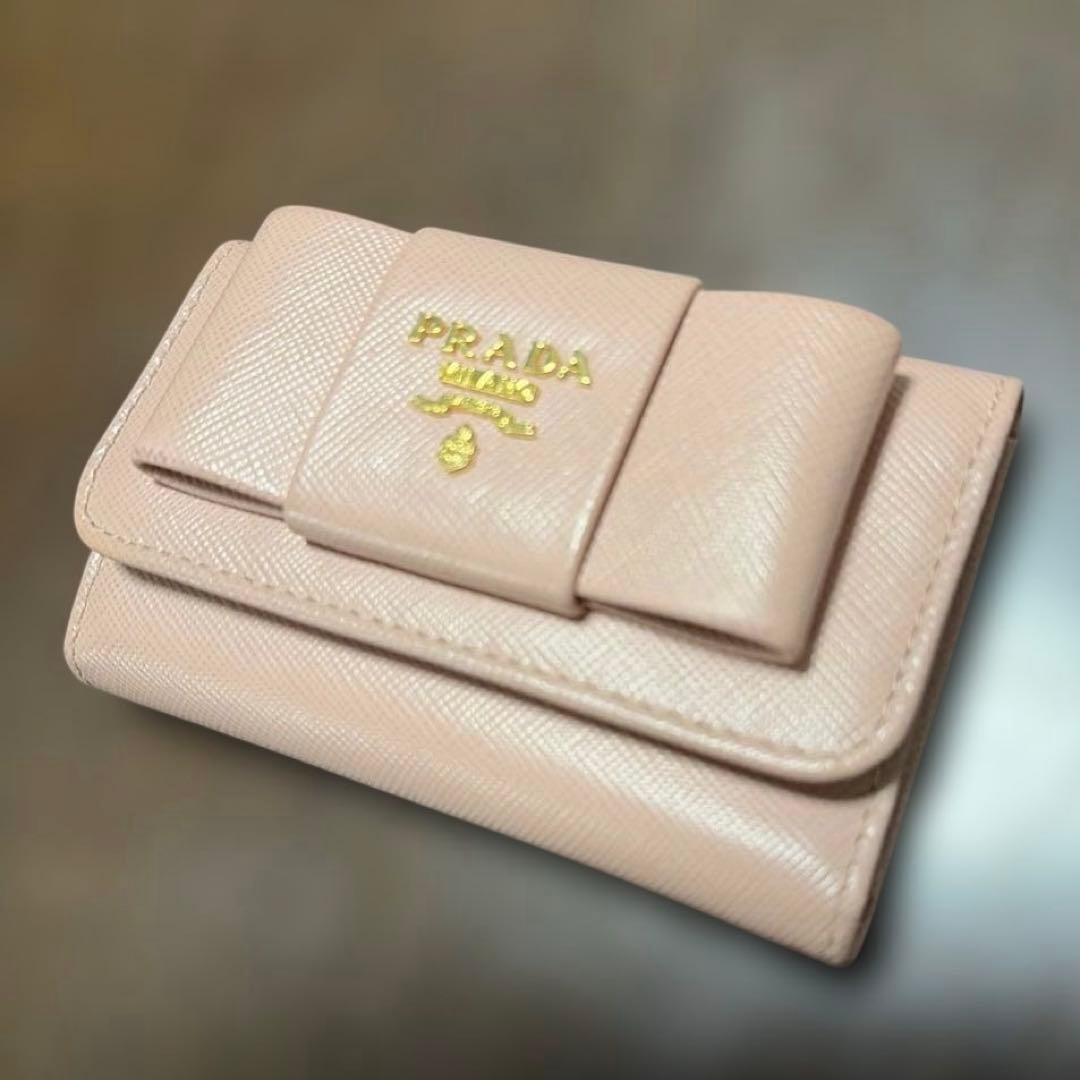 プラダ　サフィアーノ　キーケース　リボン