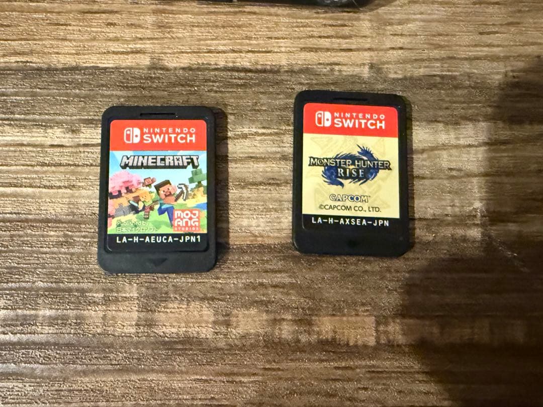 Nintendo Switch 本体 グレー　レッド・ブルー Joy-Con 付