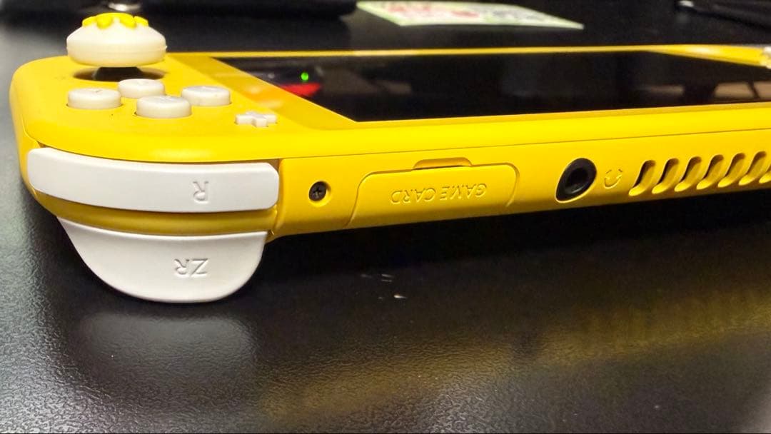 Nintendo Switch Liteイエロー