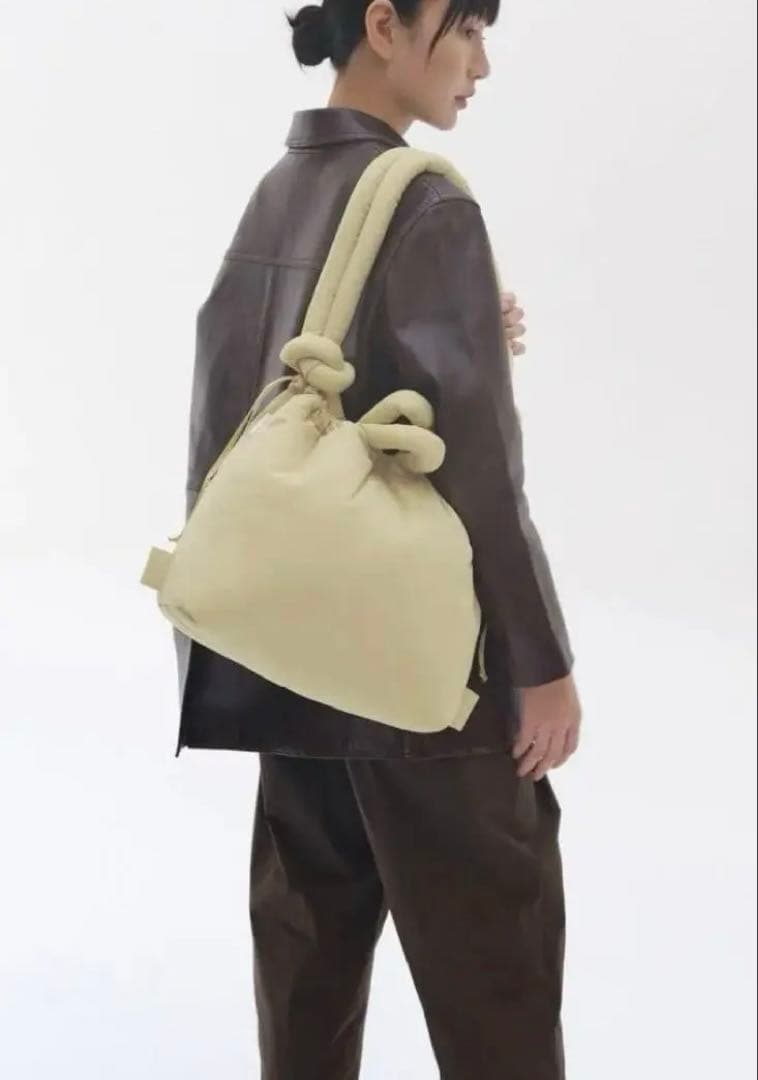 【値下中！】olend バターイエロー　soft ona bag