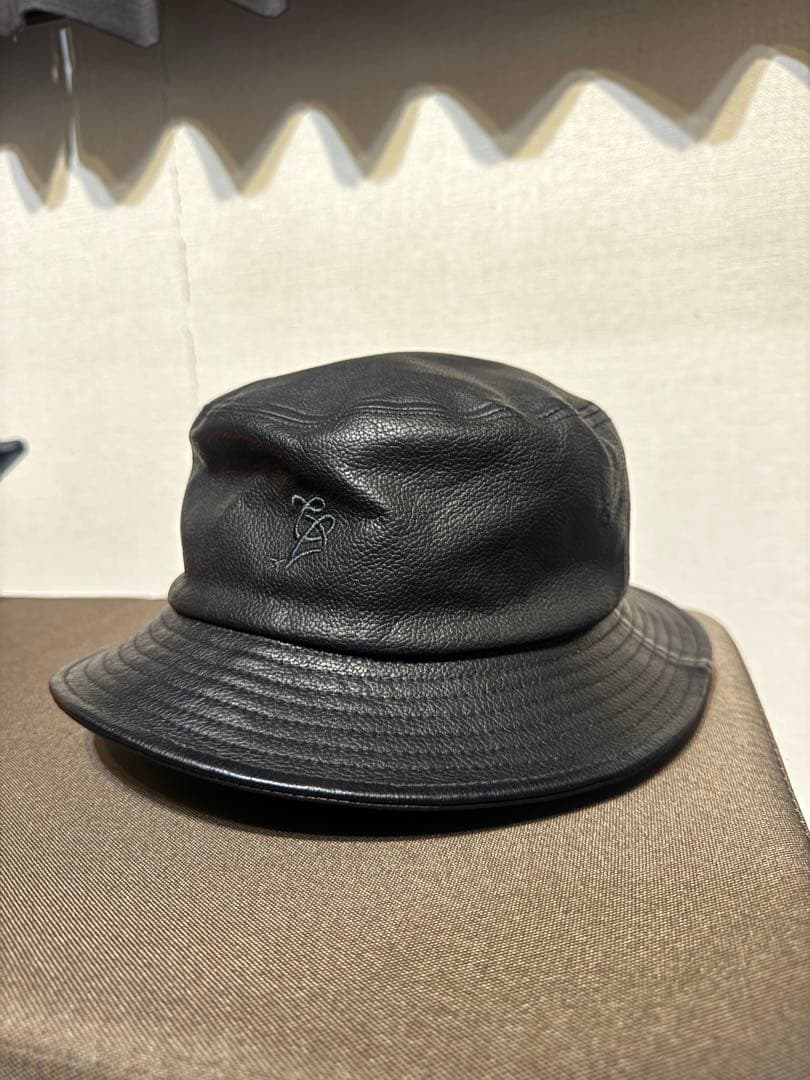 CALEE キャリー　レザーハット　バケットハット