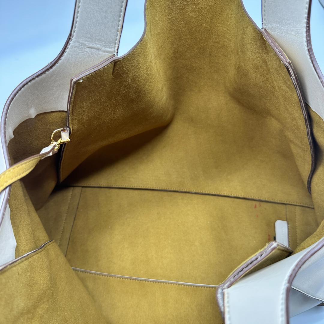 ステラマッカートニー サークルロゴ ラージ トートバッグ ホワイト