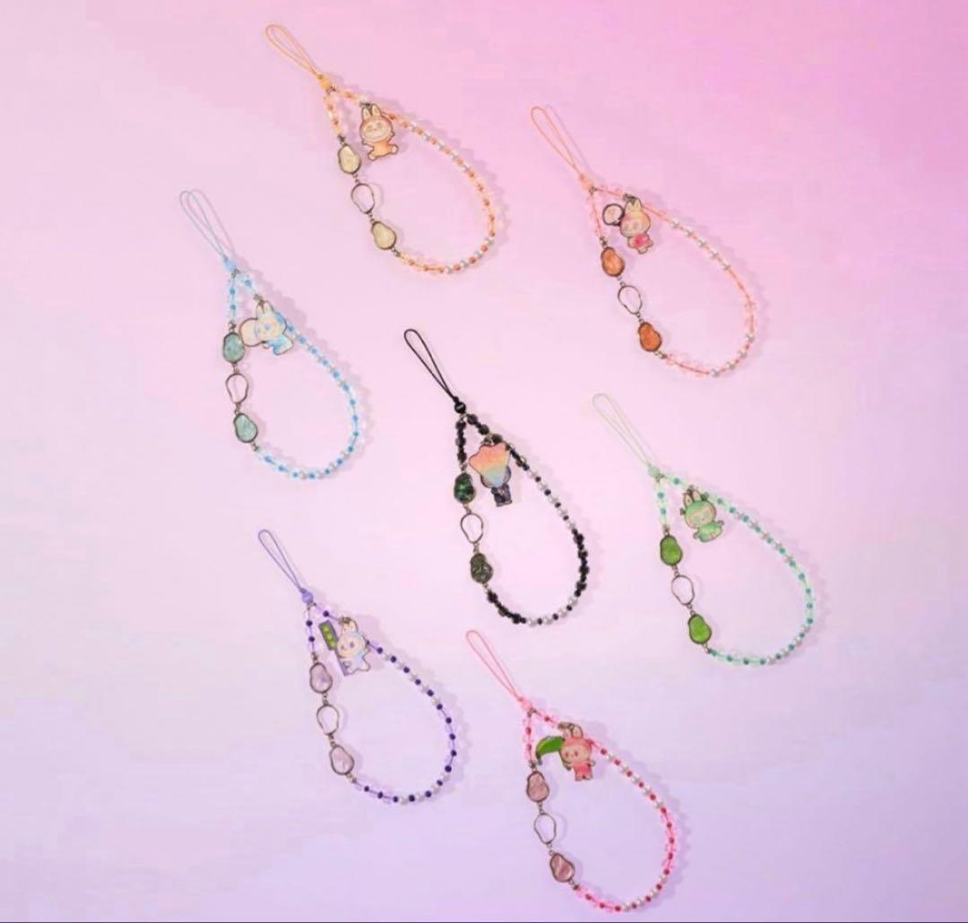 Big into Energy phone charm ラブブ フォンチャーム