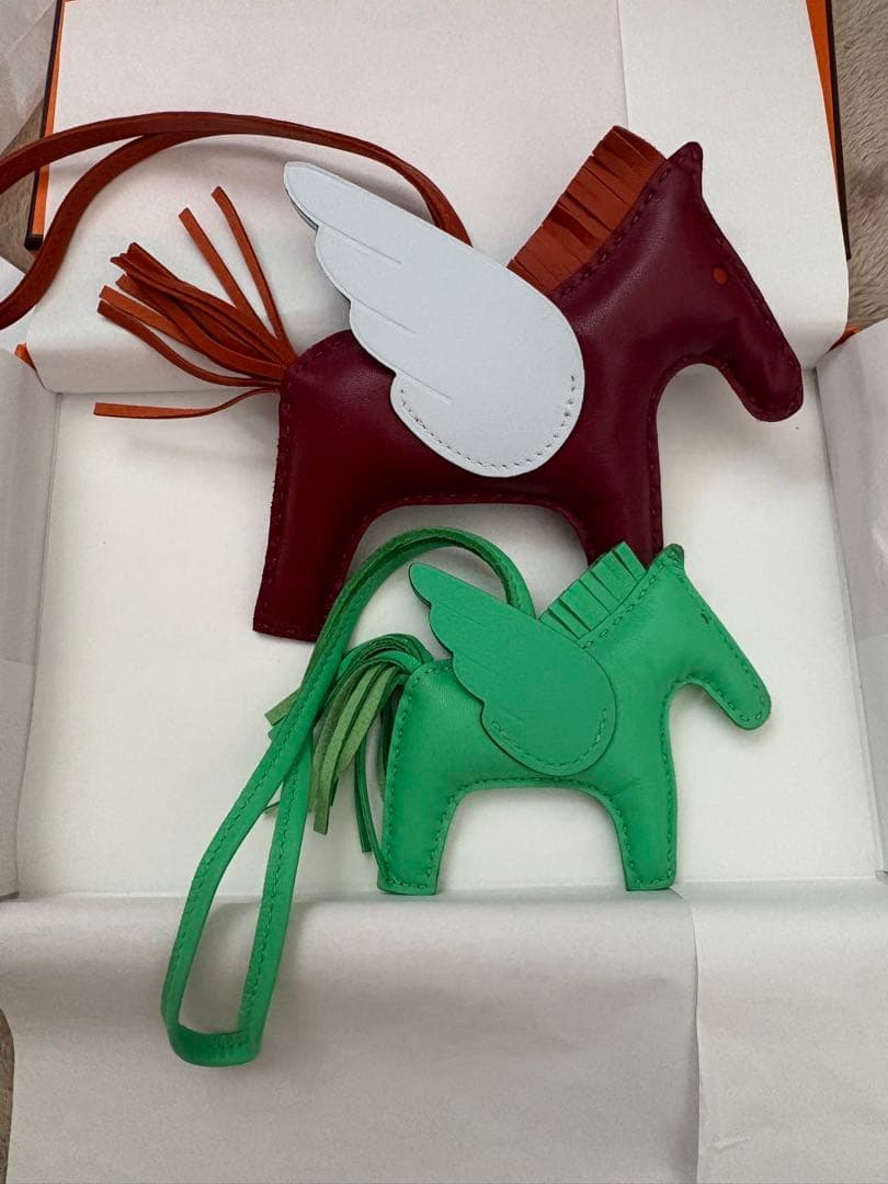 新品未使用　エルメス　ペガサス　MM ロデオチャーム