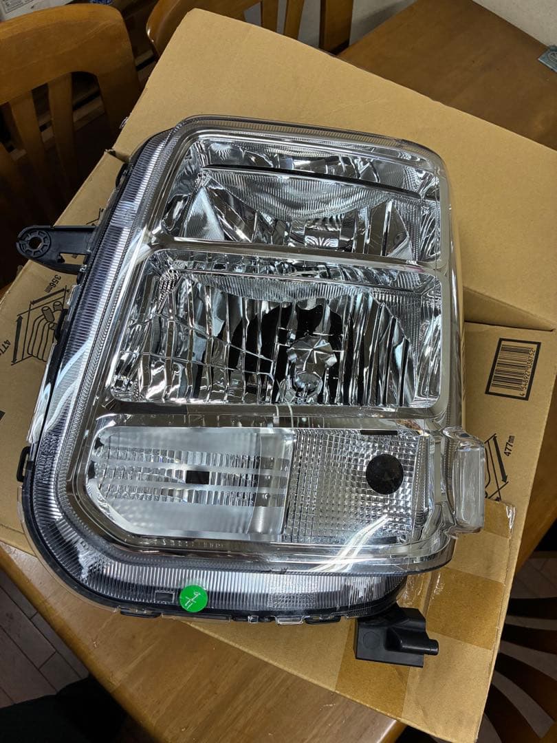 美品/エブリー　エブリィ　DA17W　ヘッドライト　左側　HID