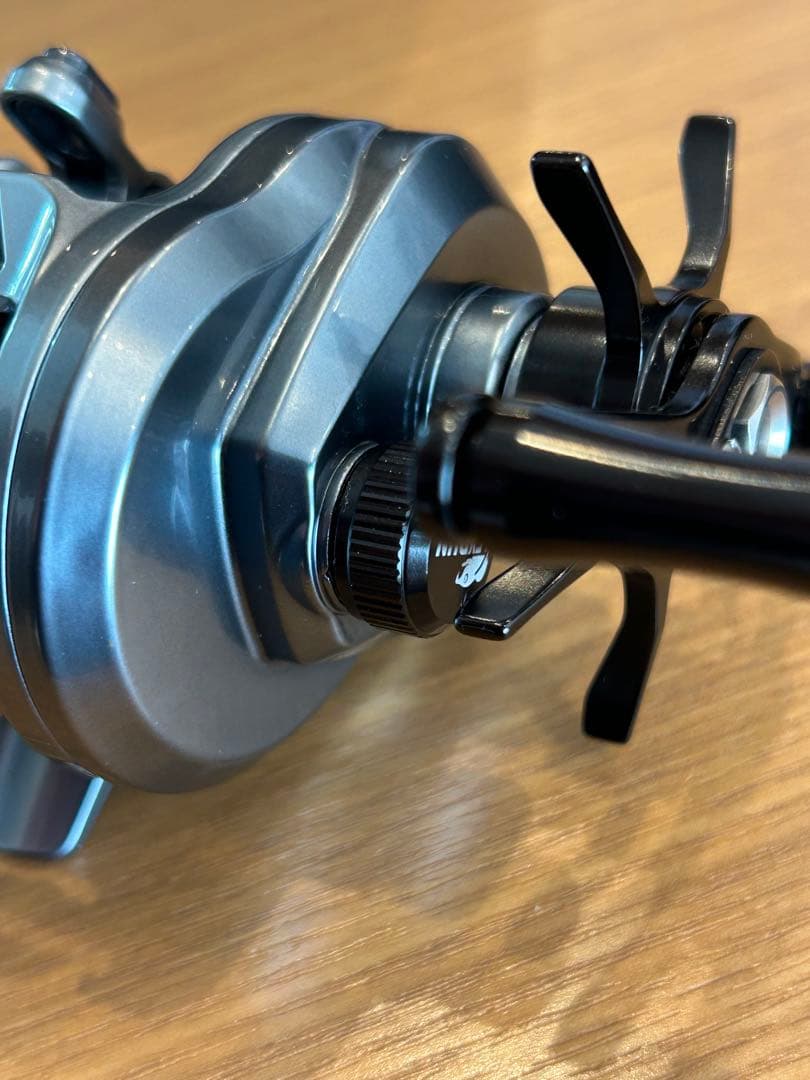 【1度使用】USOPP 右ベイトキャスティングリール 【LEYDUN】