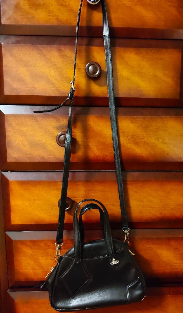 ヴィヴィアン ウエストウッド ハンドバッグ ショルダーバッグ 黒 ブラック