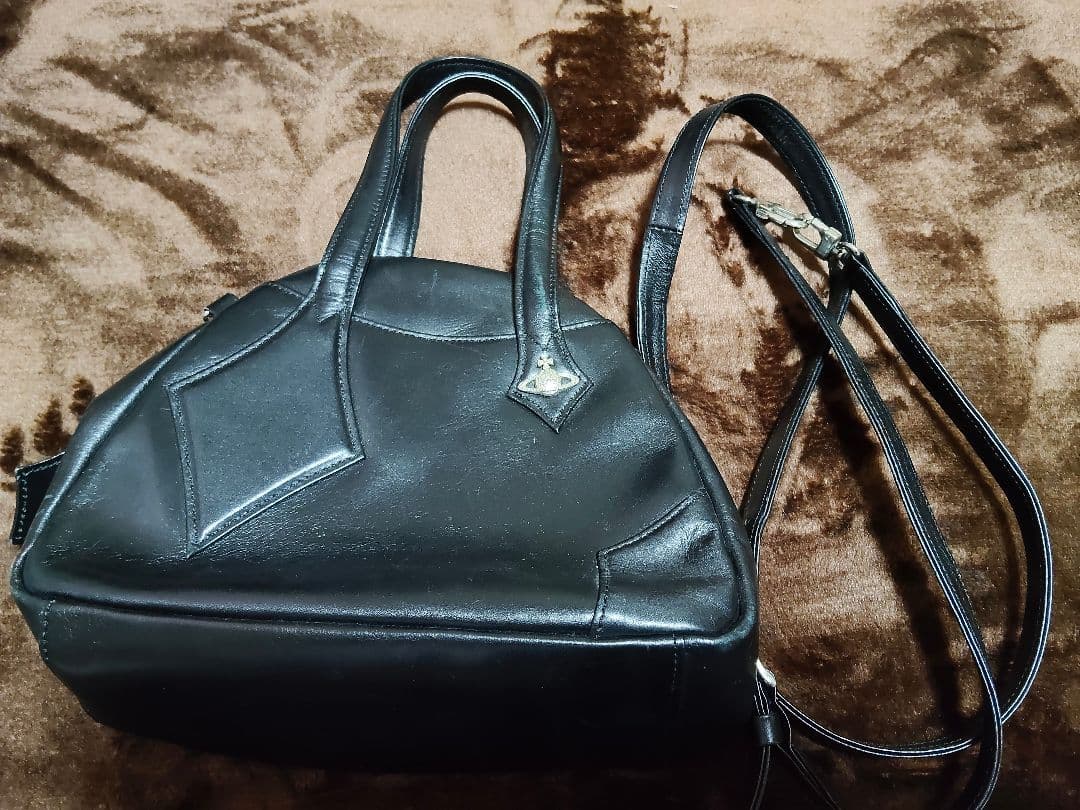 ヴィヴィアン ウエストウッド ハンドバッグ ショルダーバッグ 黒 ブラック